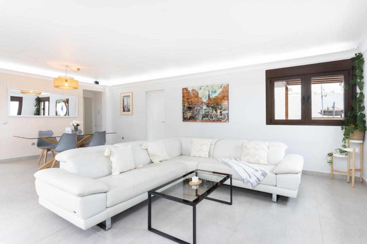 Home2Book Villa Alessandro, Design & Comfort Sauzal Exterior photo